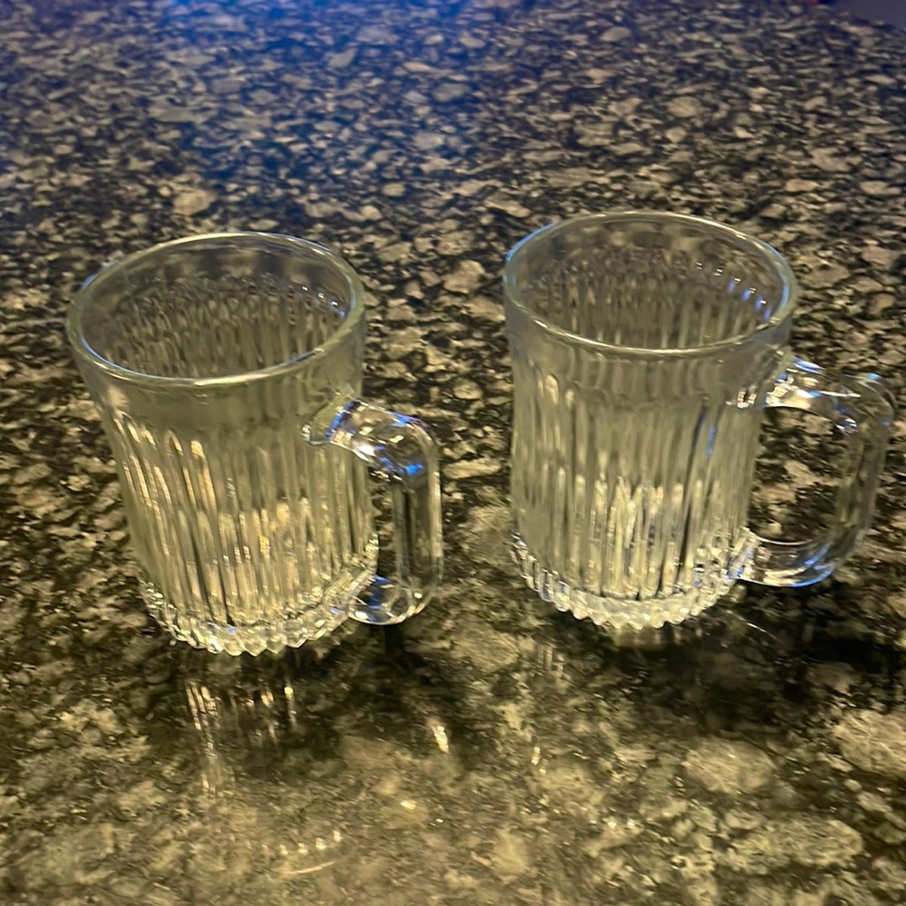 Vintage Gibson‎ Ribbed Glass mugs with Starburst bottom